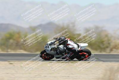 media/Apr-20-2025-CVMA (Sun) [[39090e8767]]/Race 9-Formula LW Twins Shootout/